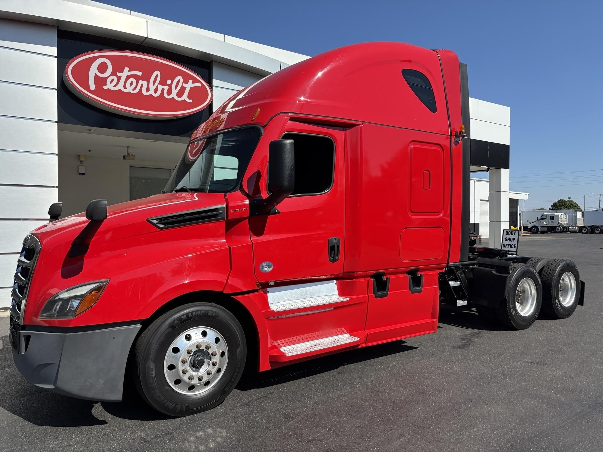 2022 FREIGHTLINER CASCADIA 126 in Portland, OR