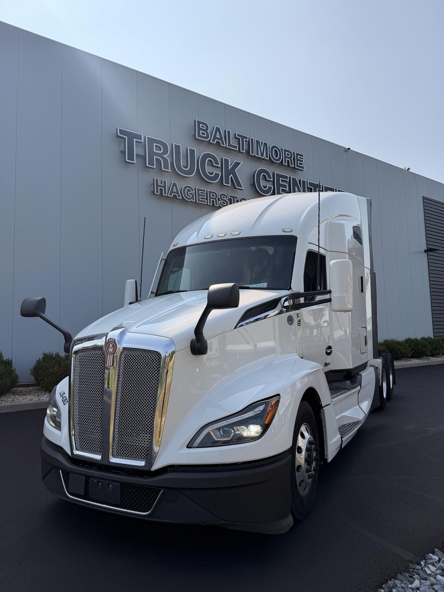 2022 KENWORTH T680 in Linthicum Heights, MD