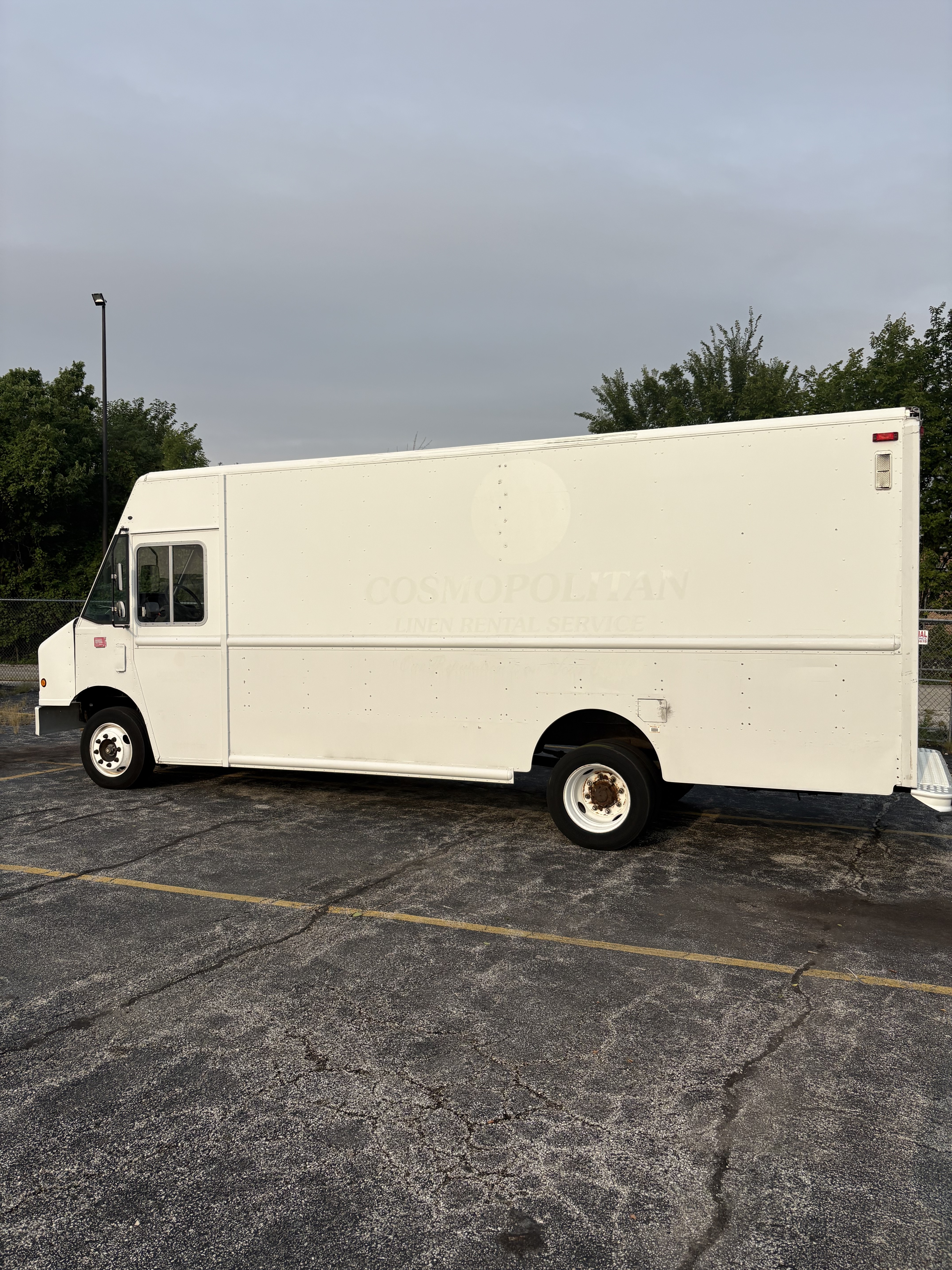 2012 FREIGHTLINER MT45 in Chicago, IL