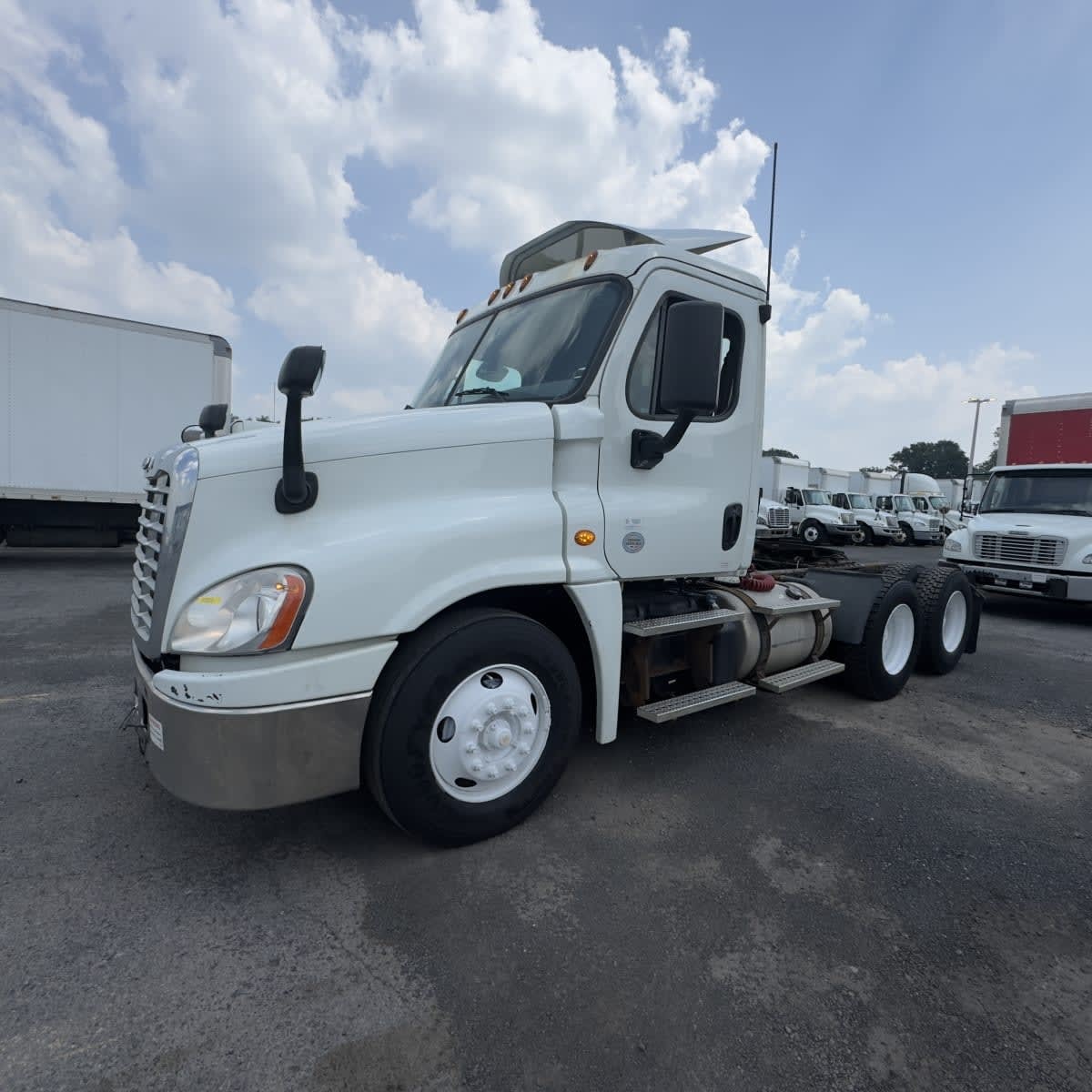 2019 FREIGHTLINER CASCADIA 125 in Hampton, VA