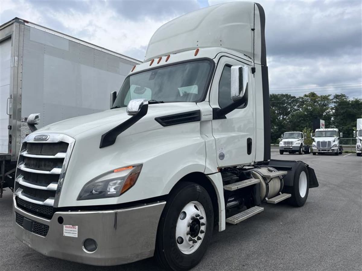 2019 FREIGHTLINER CASCADIA 126 in Laurel, MD