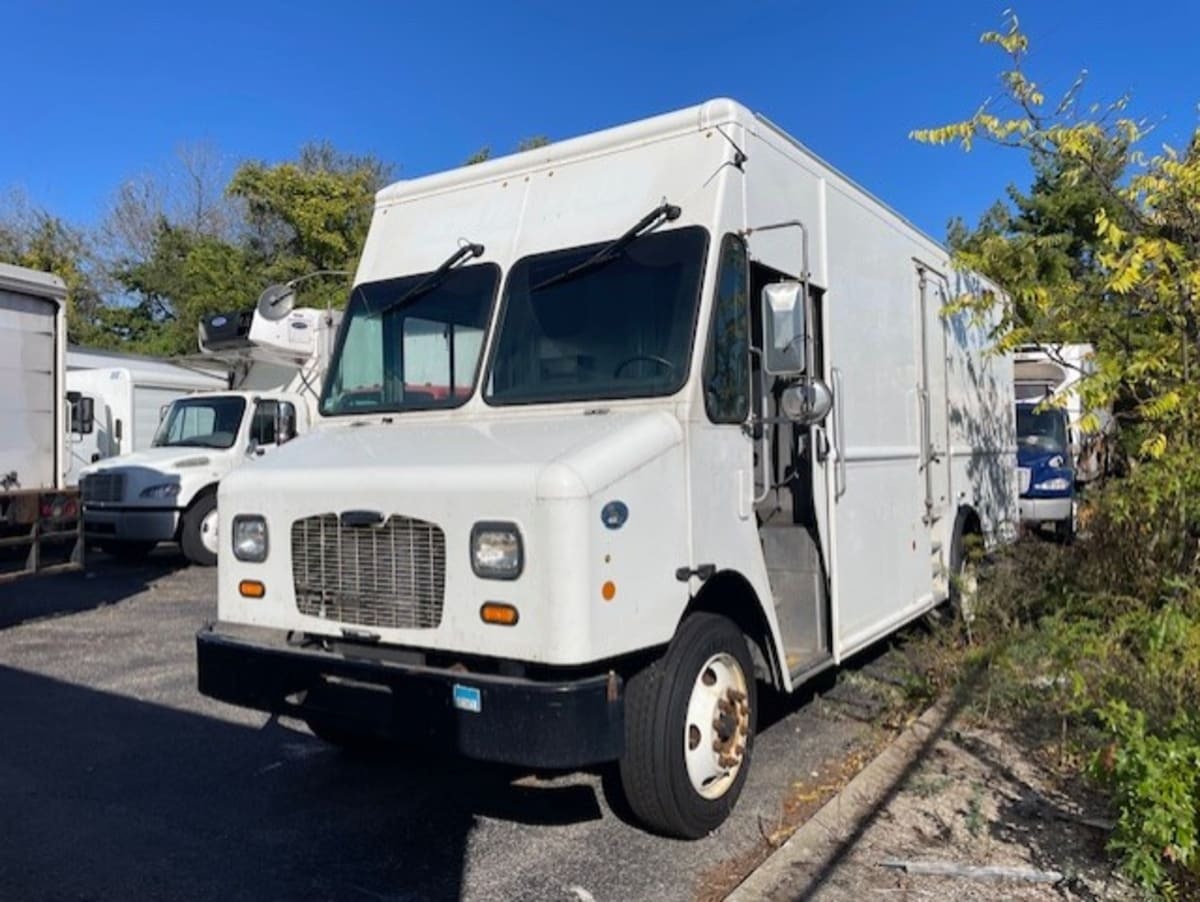2017 FRTLR CUSTOM CHASSIS CORP MT55 in Farmingdale, NY