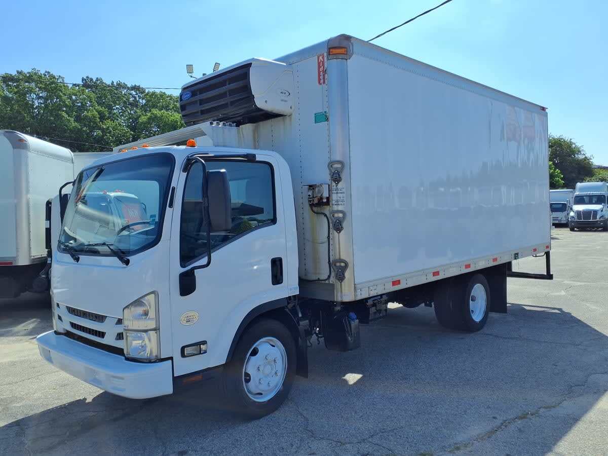 2017 ISUZU NRR in Warwick, RI