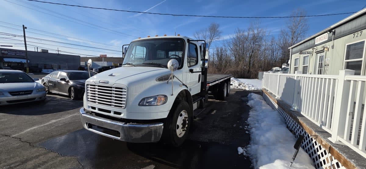 2017 FREIGHTLINER BUSINESS CLASS M2 106 in Bensalem, PA