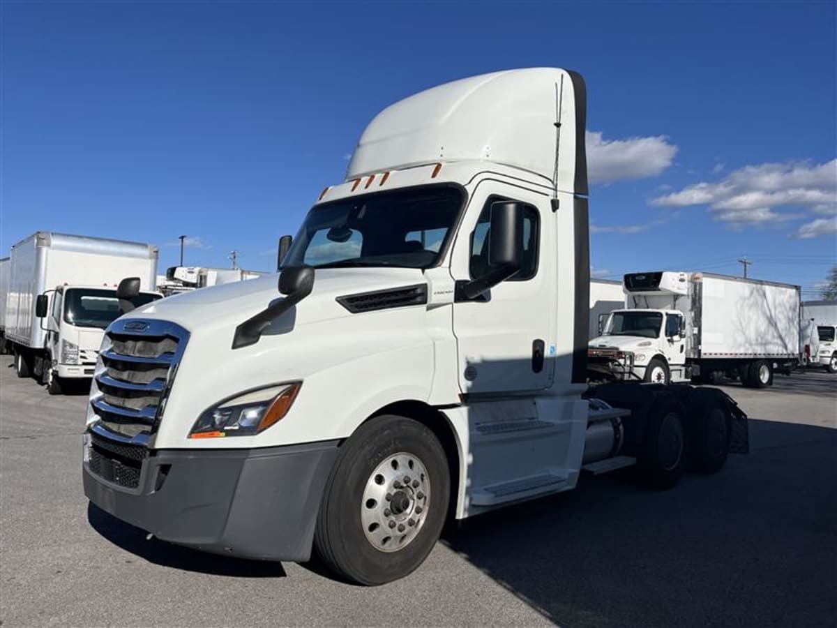 2019 FREIGHTLINER CASCADIA 126 in Laurel, MD