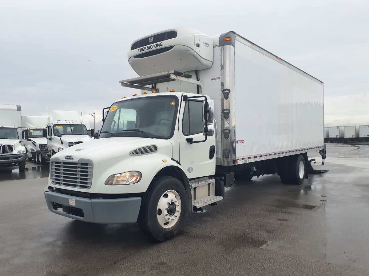 2019 FREIGHTLINER BUSINESS CLASS M2 106 in Clarksville, IN