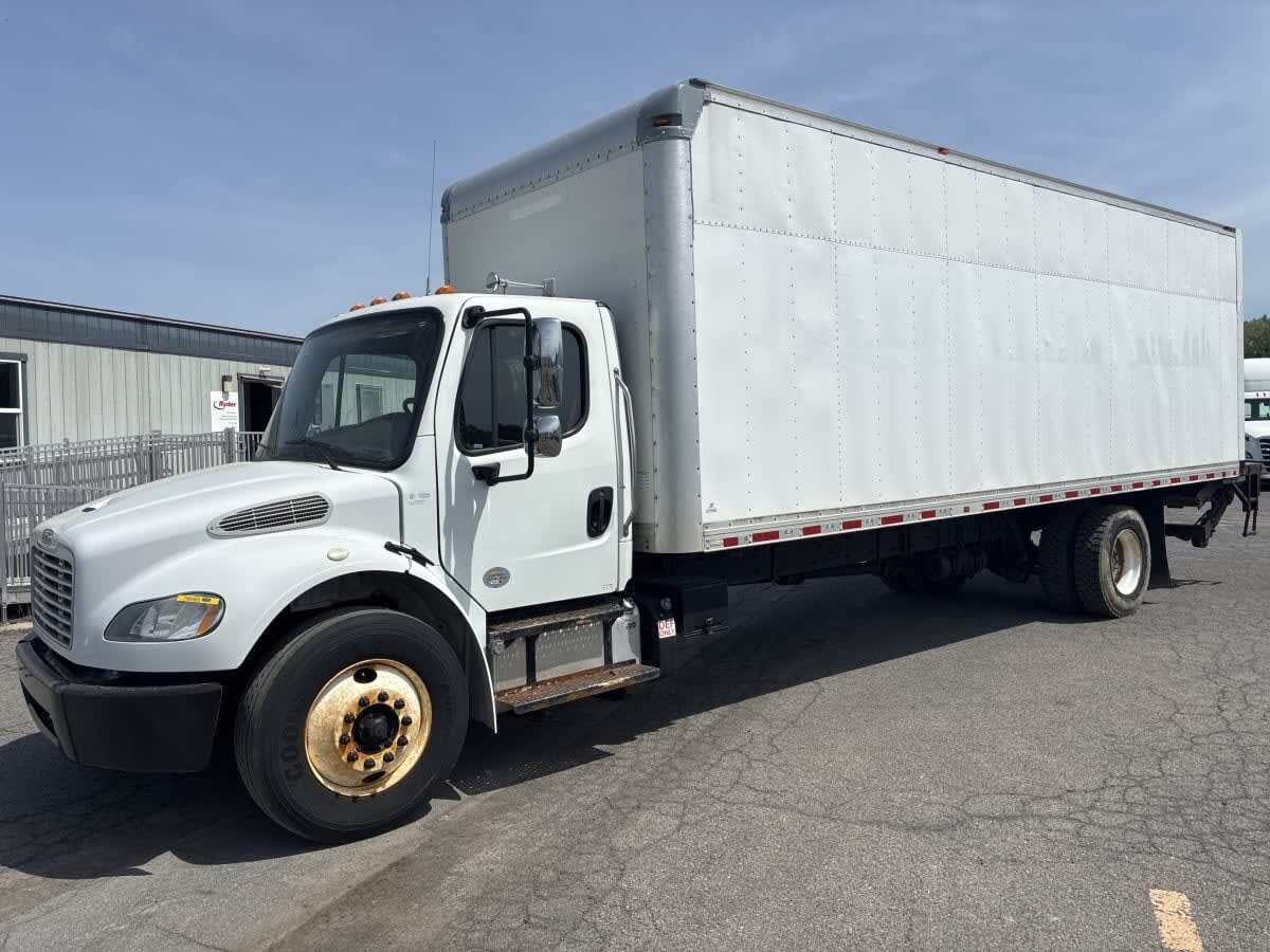 2018 FREIGHTLINER BUSINESS CLASS M2 106 in Hampton, VA