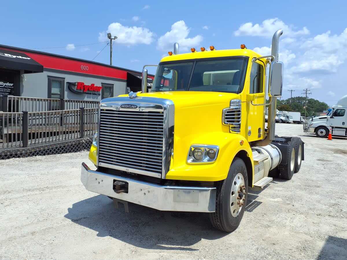 2020 FREIGHTLINER 122 SD in Greenville, SC