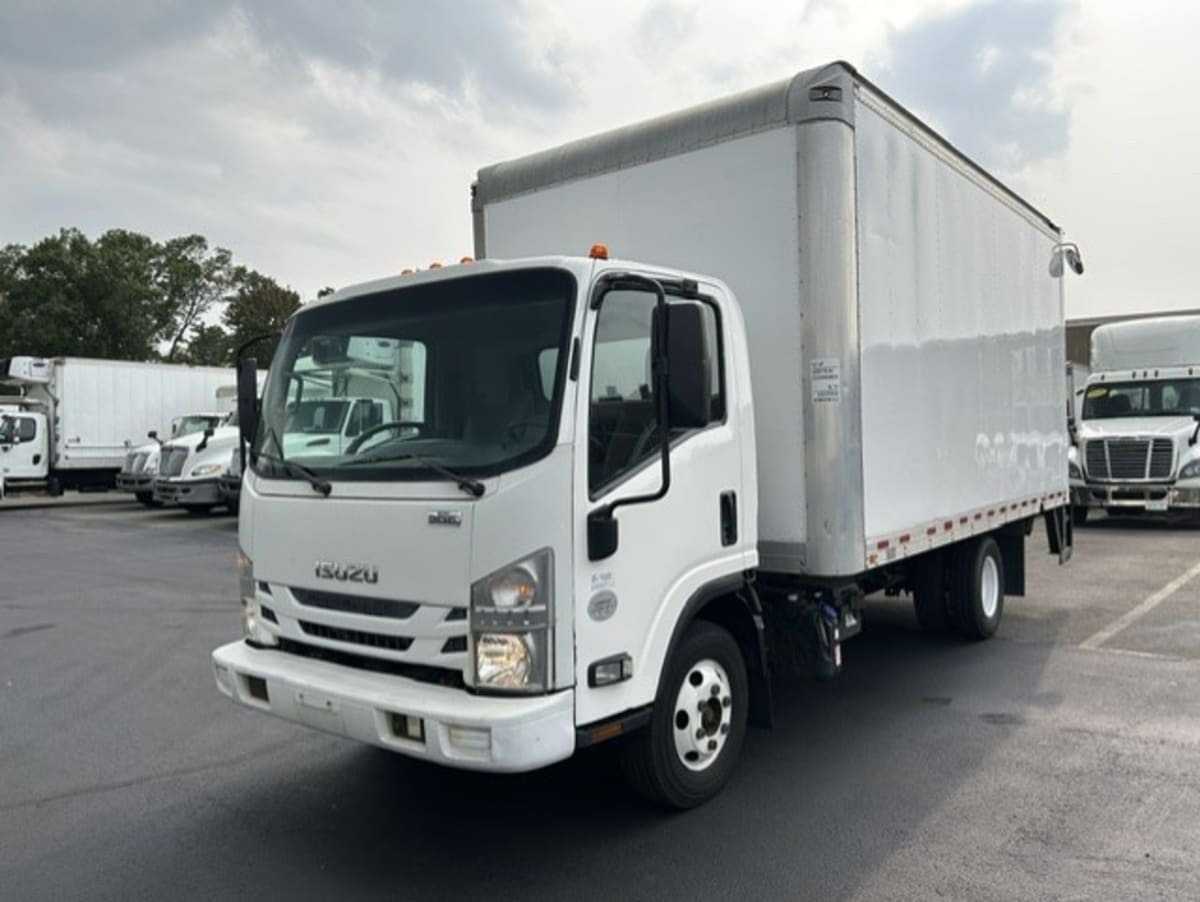 2019 ISUZU NPR HD in Farmingdale, NY
