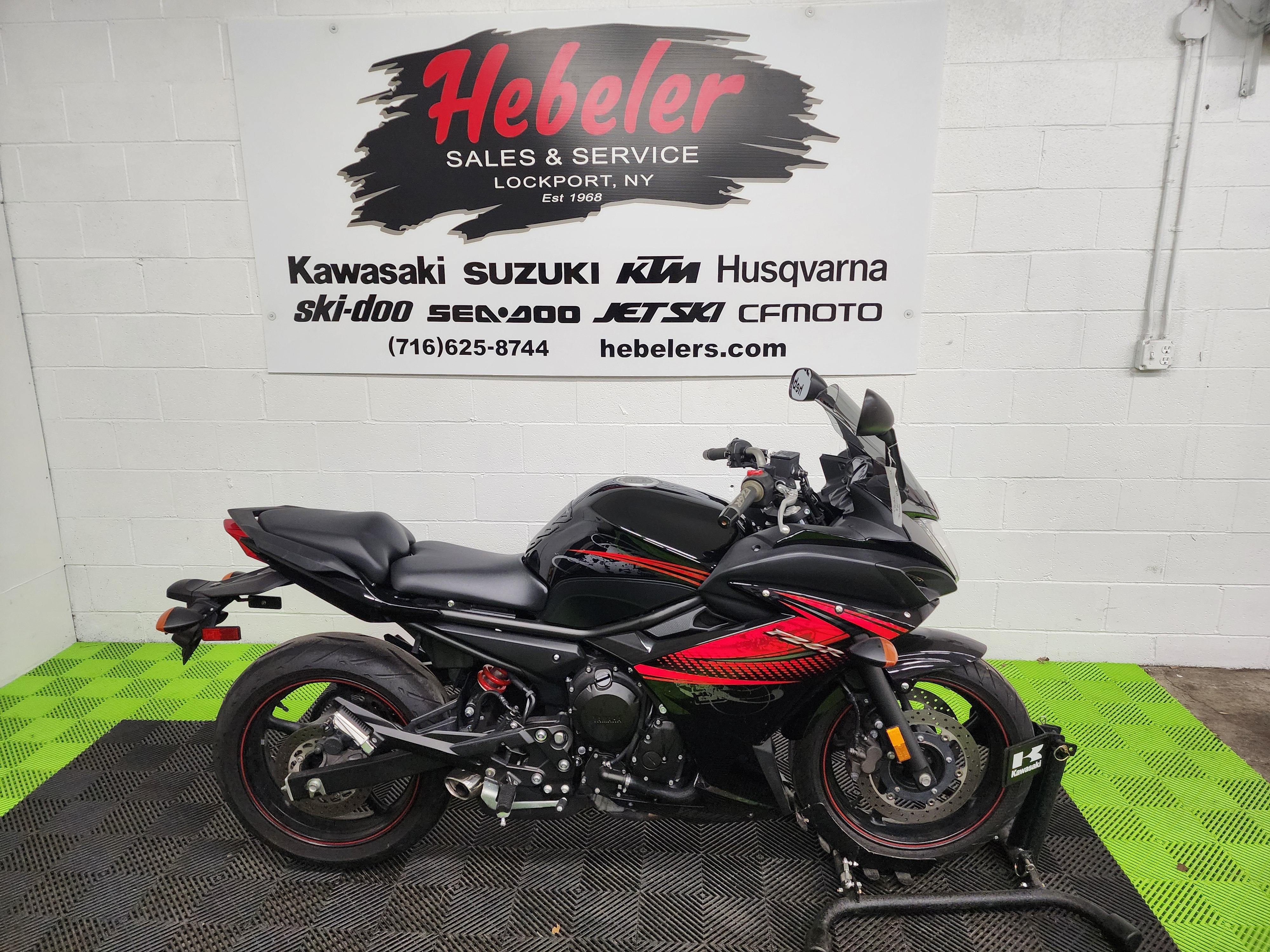 2012 Yamaha FZ6R R in Lockport, NY