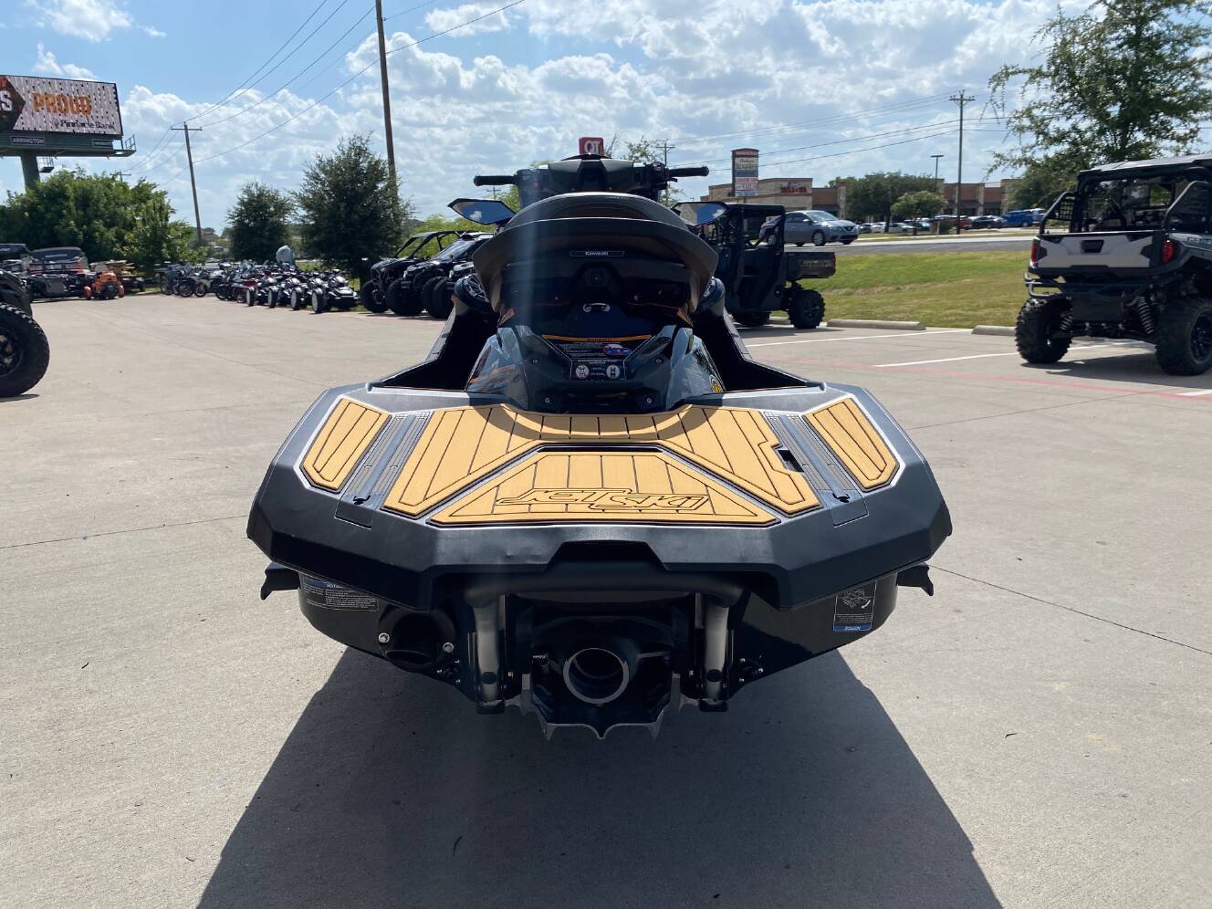 A photo of this 2026 Kawasaki JET SKI ULTRA 310 LX