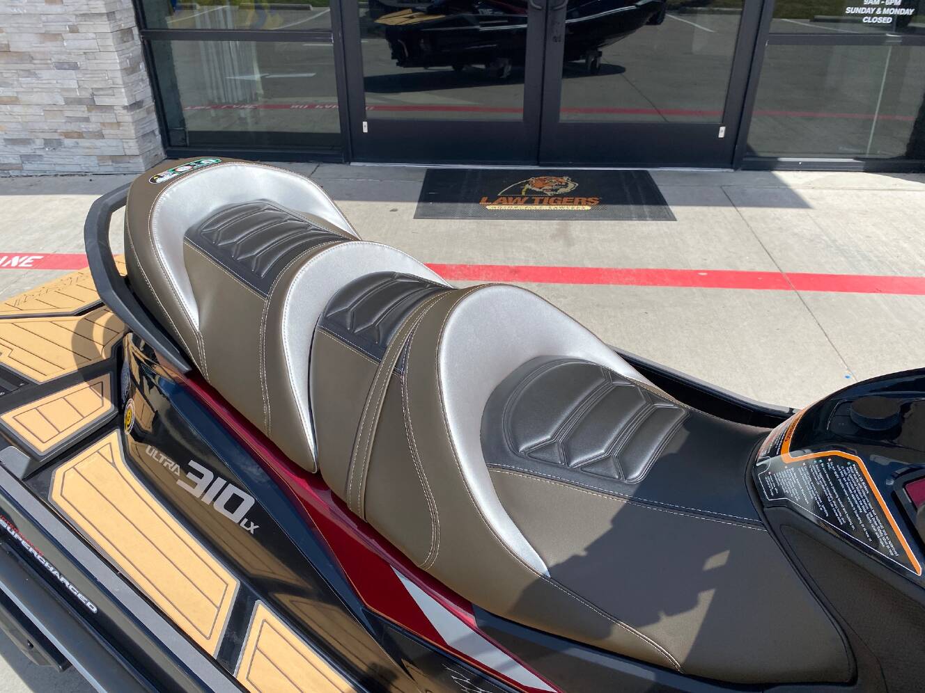 A photo of this 2026 Kawasaki JET SKI ULTRA 310 LX