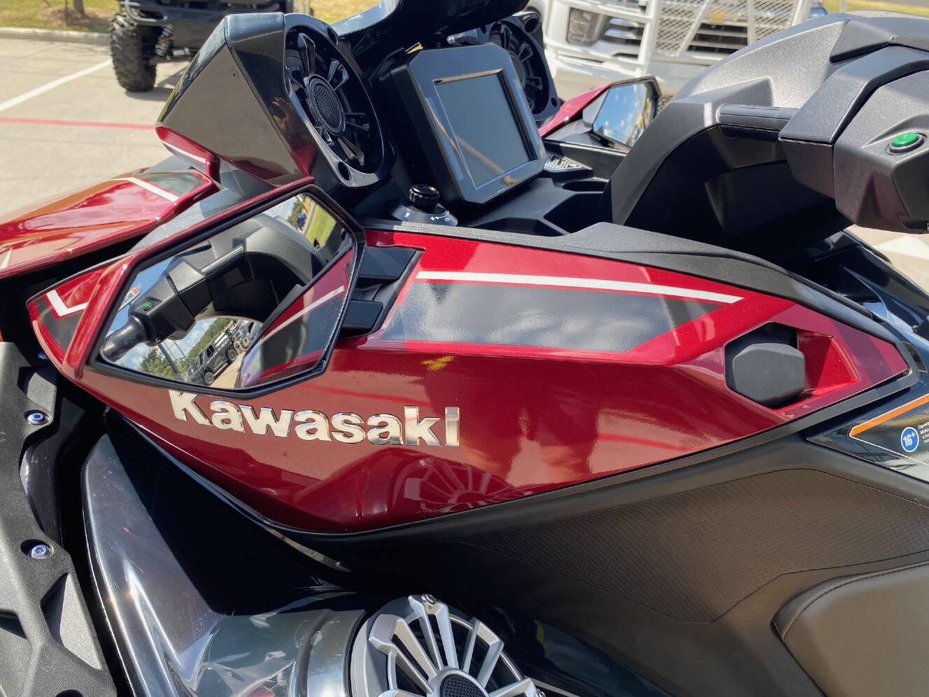 A photo of this 2026 Kawasaki JET SKI ULTRA 310 LX