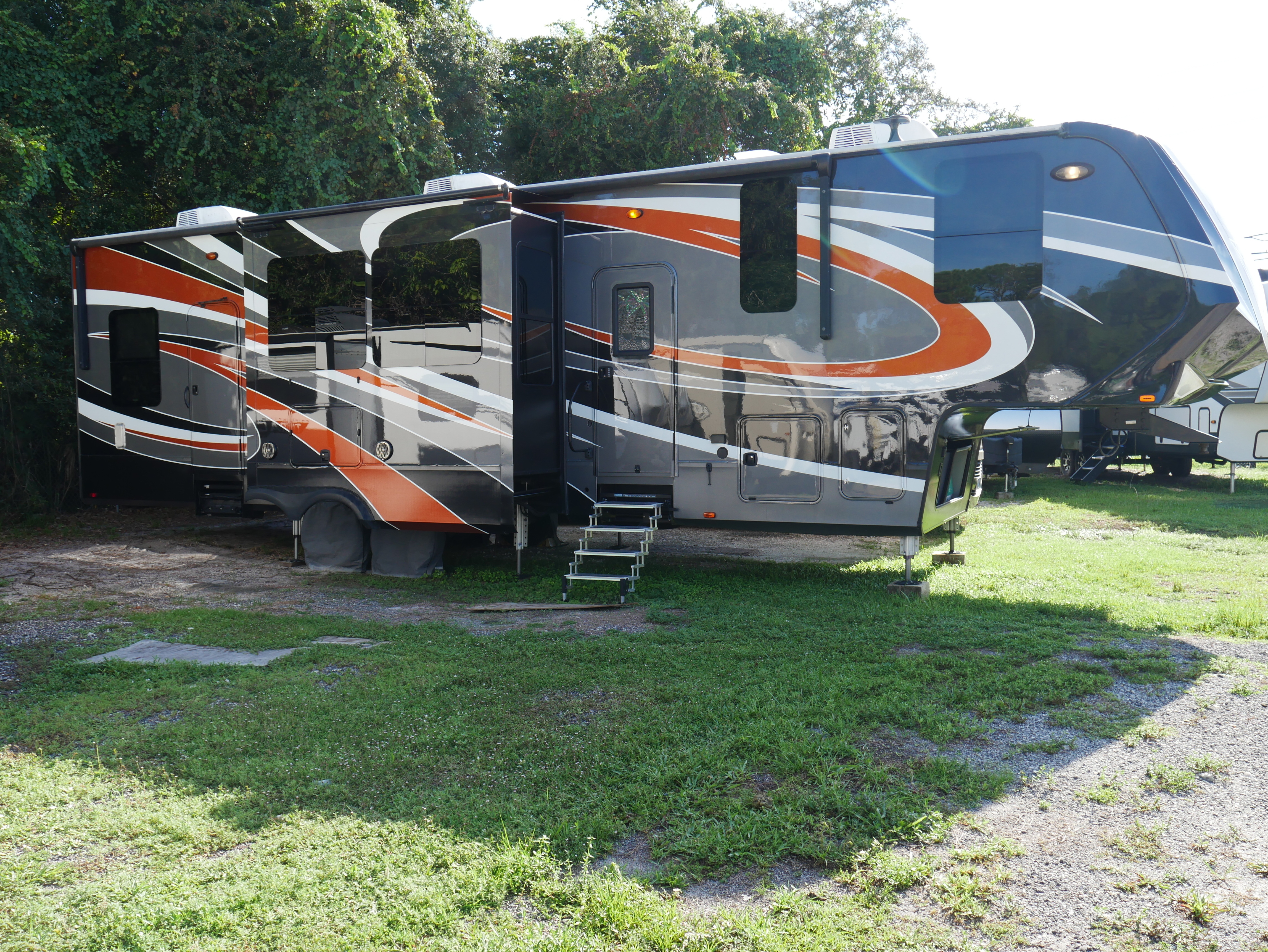 2018 Grand Design MOMENTUM 350M in merritt island FL