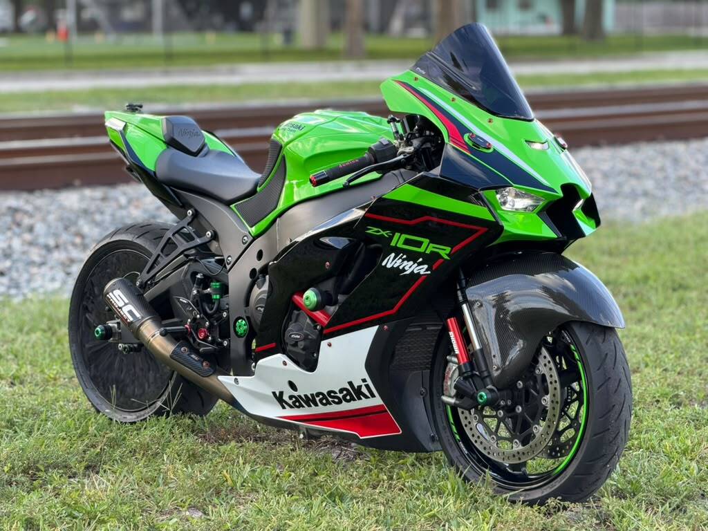 2022 Kawasaki NINJA ZX-10R in Hollywood, FL