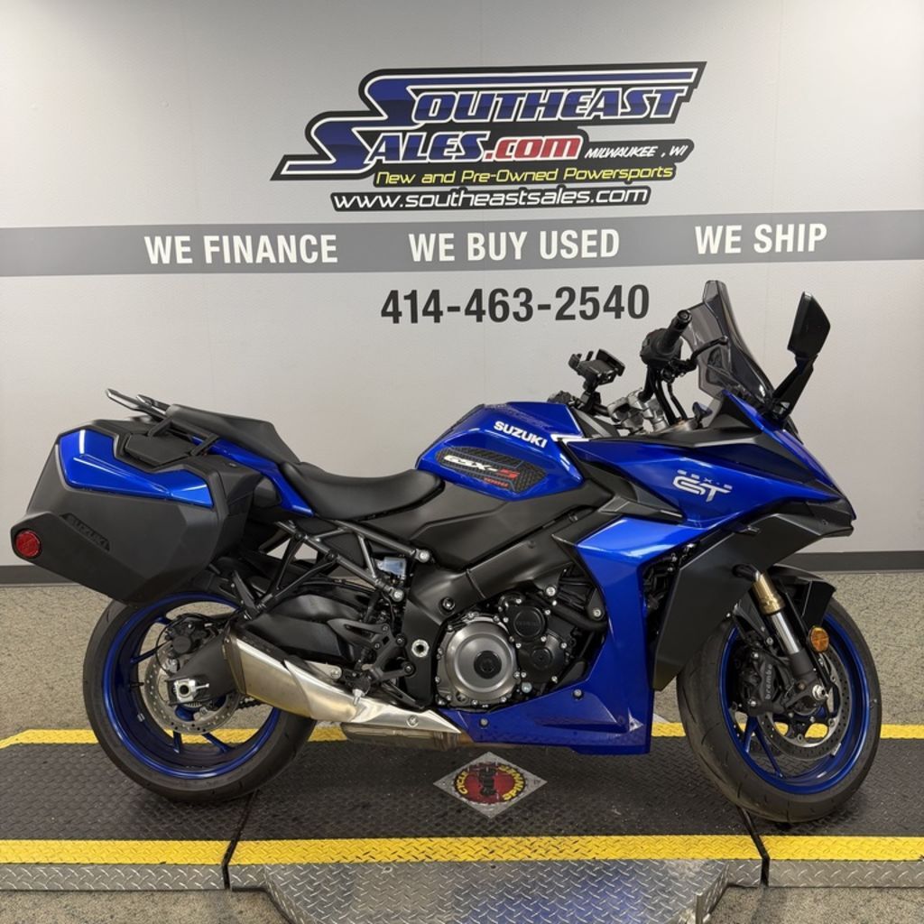 2025 Suzuki GSX-S1000GT+ 1000GT+ in Milwaukee, WI