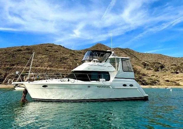 1999 Carver 356 Aft Cabin Motor Yacht in san pedro CA