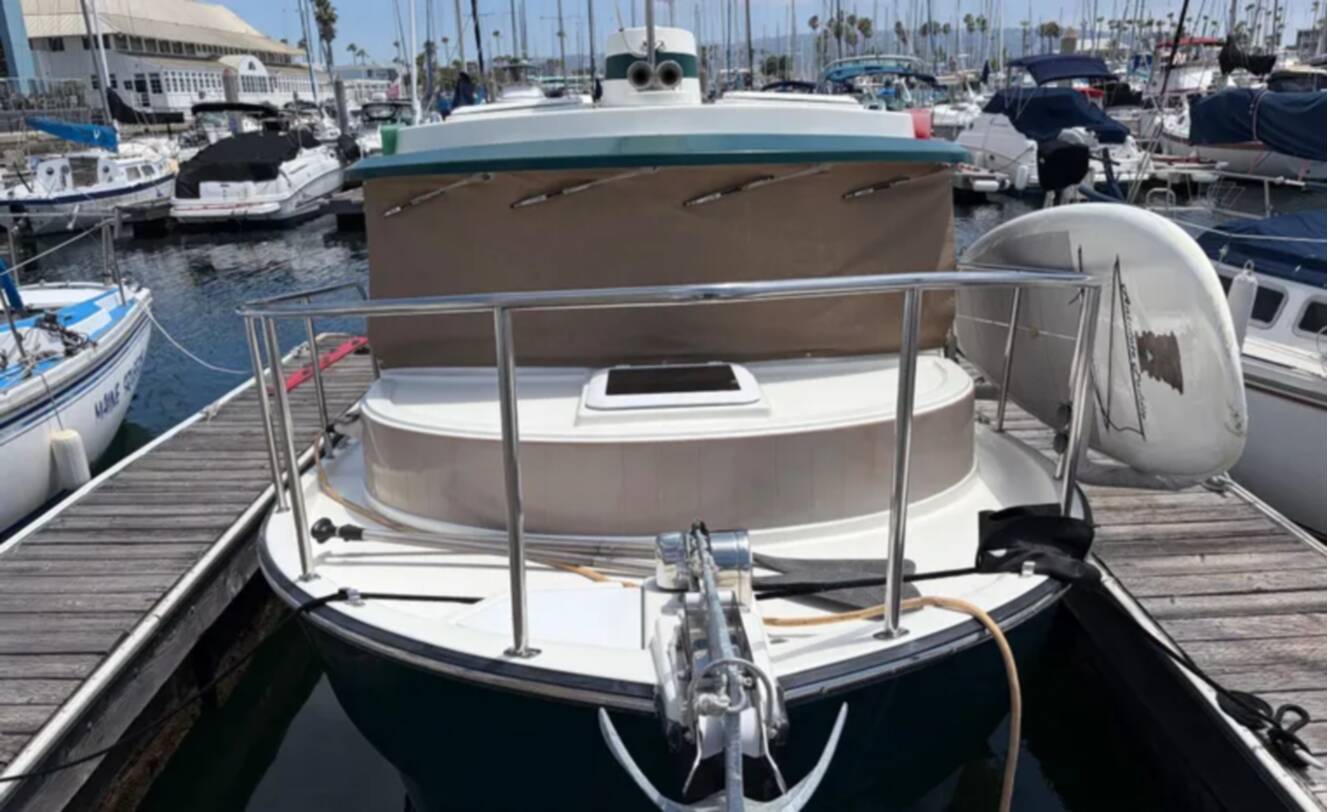 A photo of this 2008 Ranger Tugs R-25