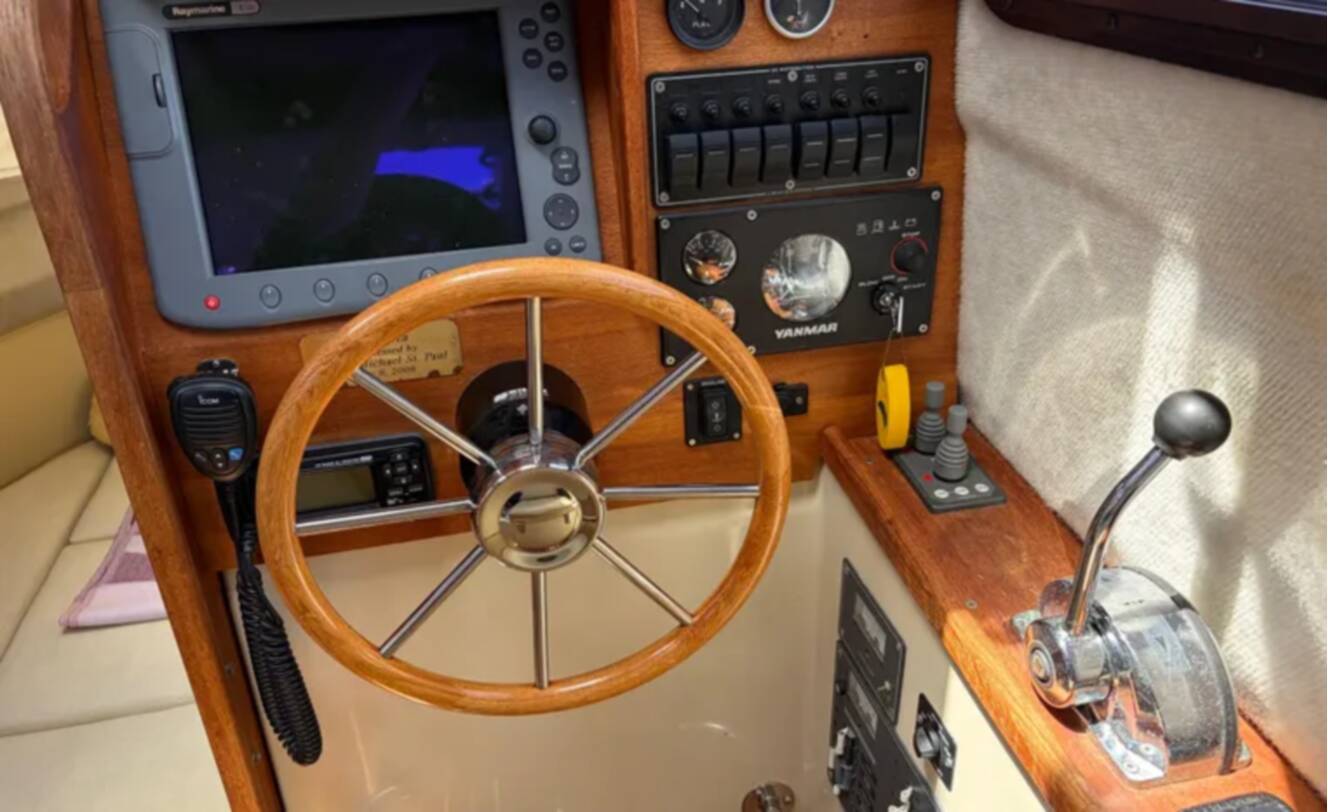 A photo of this 2008 Ranger Tugs R-25