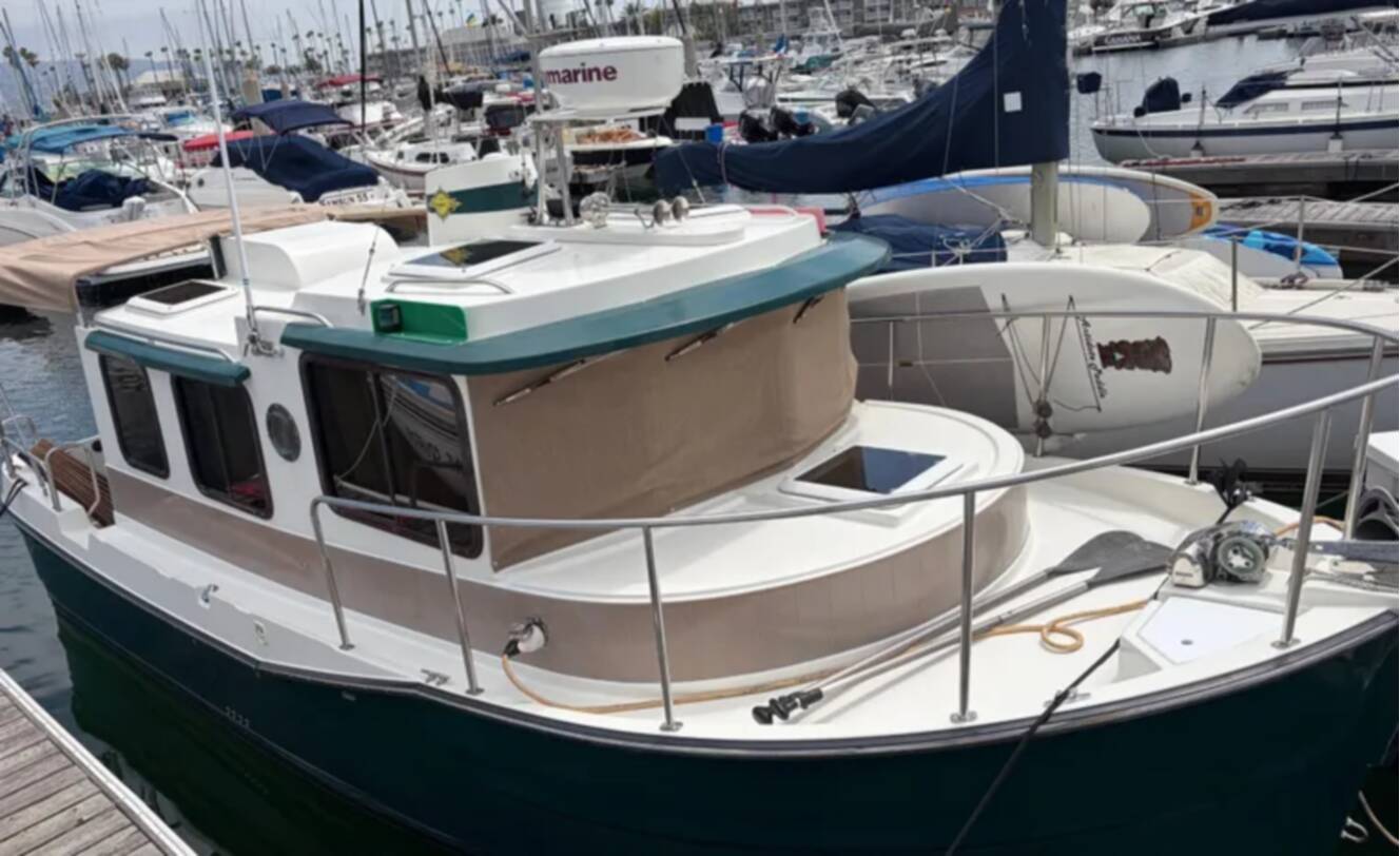 A photo of this 2008 Ranger Tugs R-25
