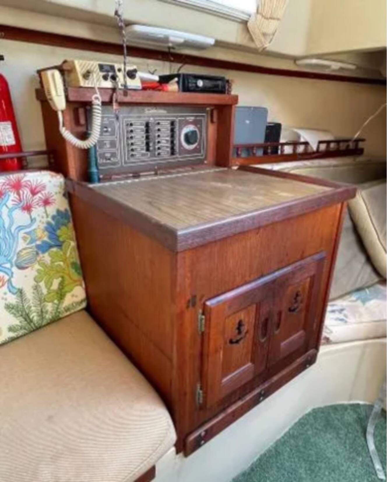 A photo of this 1983 Catalina 30