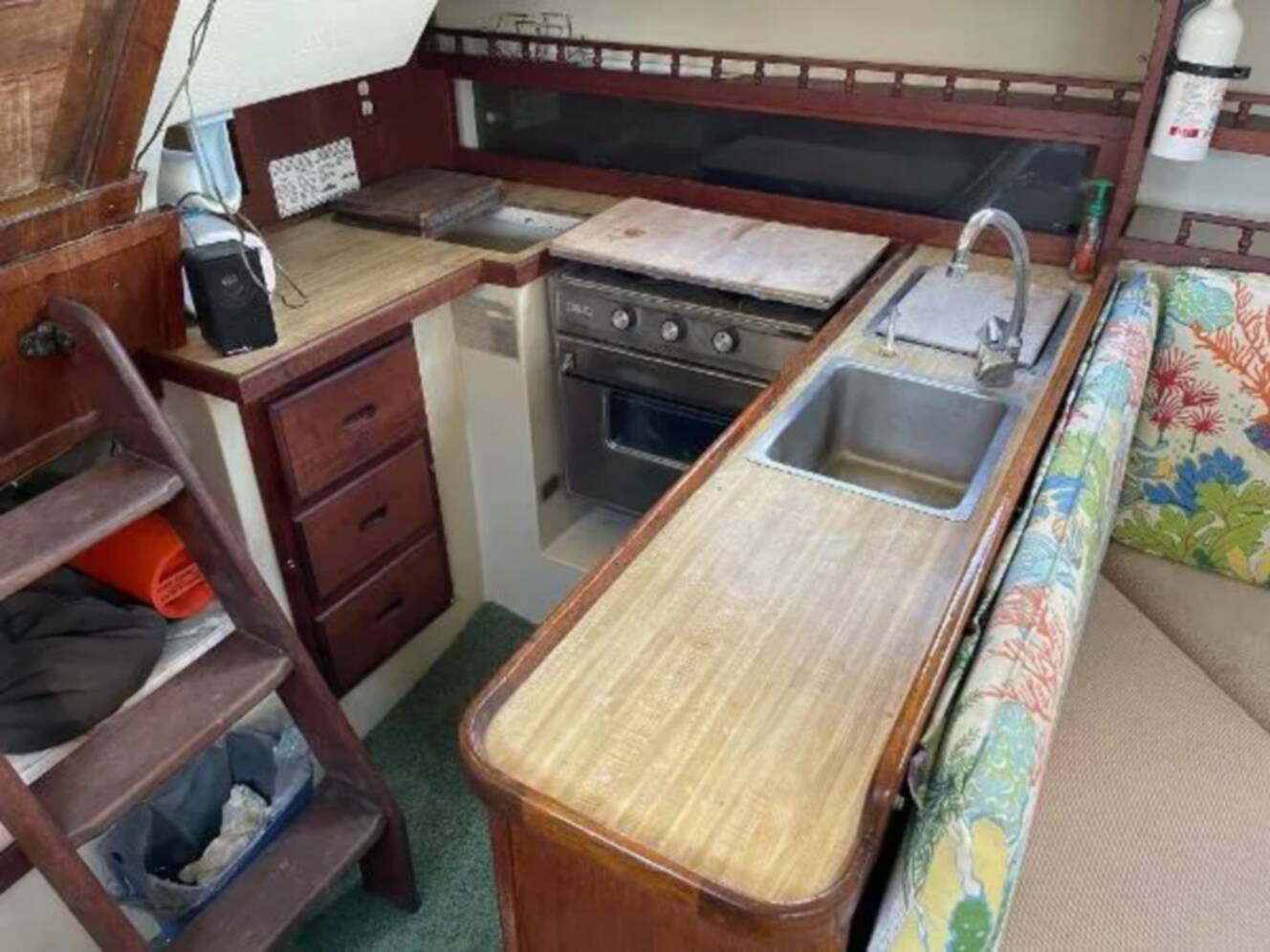 A photo of this 1983 Catalina 30