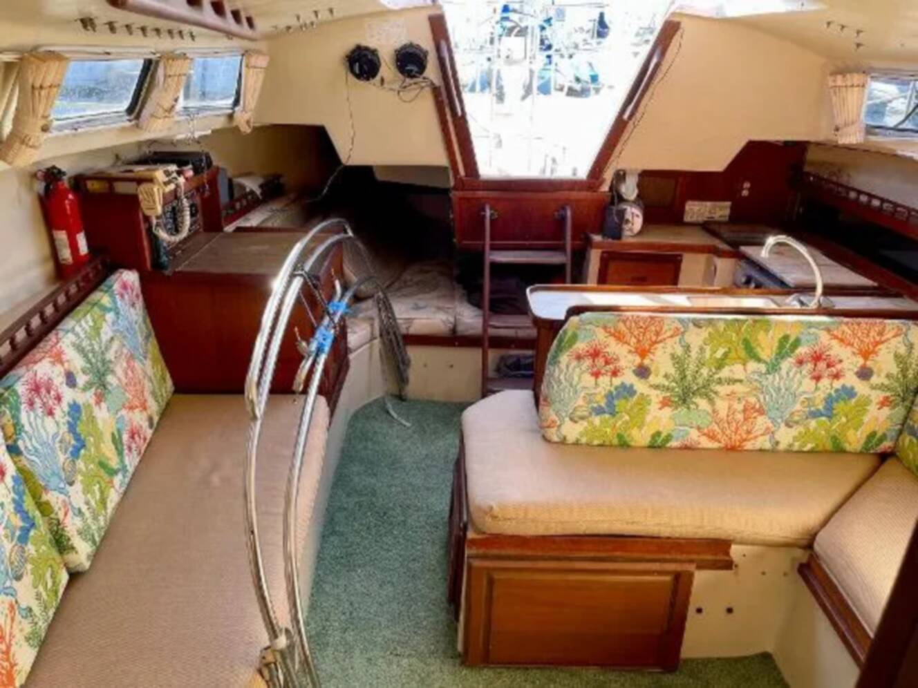 A photo of this 1983 Catalina 30