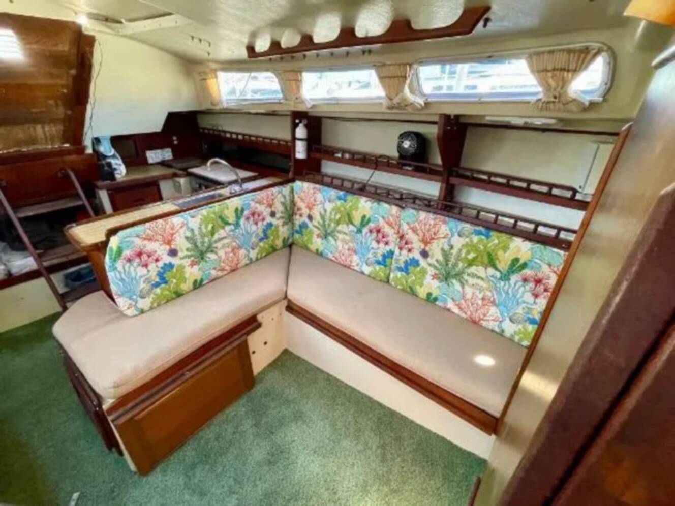 A photo of this 1983 Catalina 30