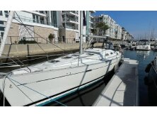Beneteau Oceanis 47 Review image
