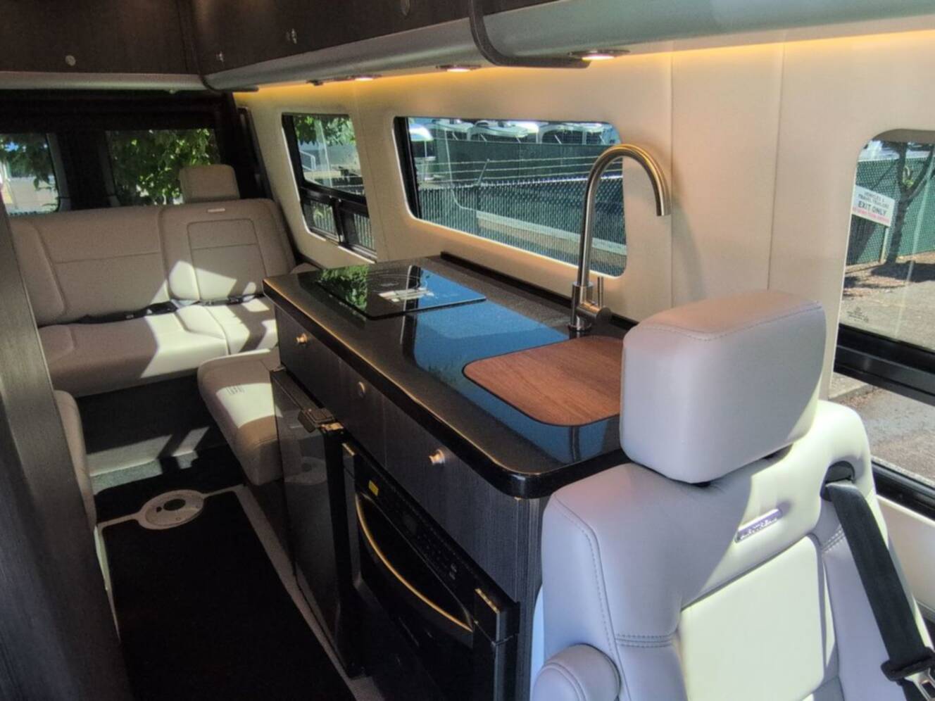 A photo of this 2024 Airstream Interstate 24GL