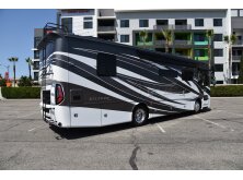 2027 Tiffin Allegro RED 33 AA Review image