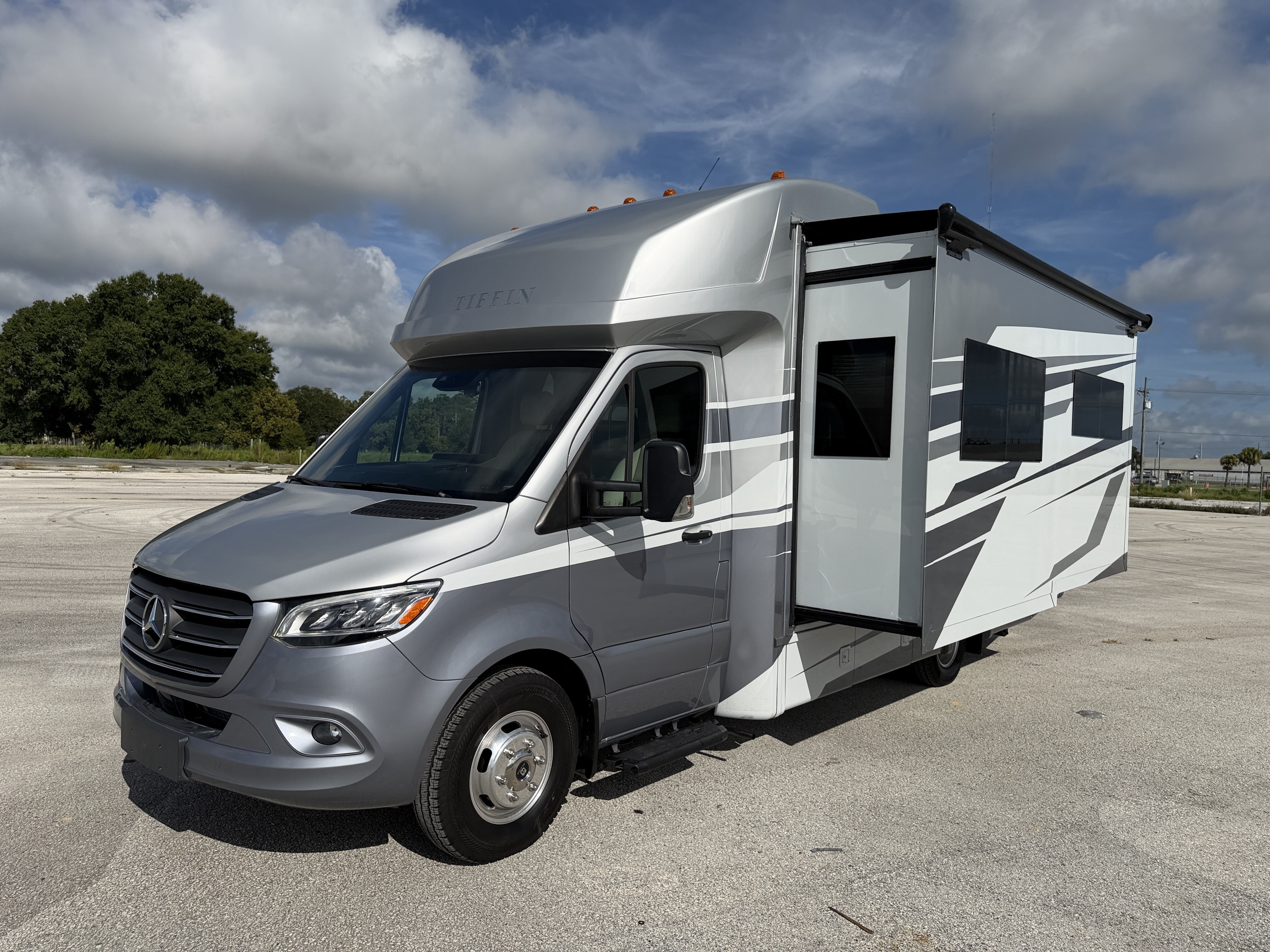 2026 Tiffin Motorhomes WAYFARER 25 RW in carmel IN