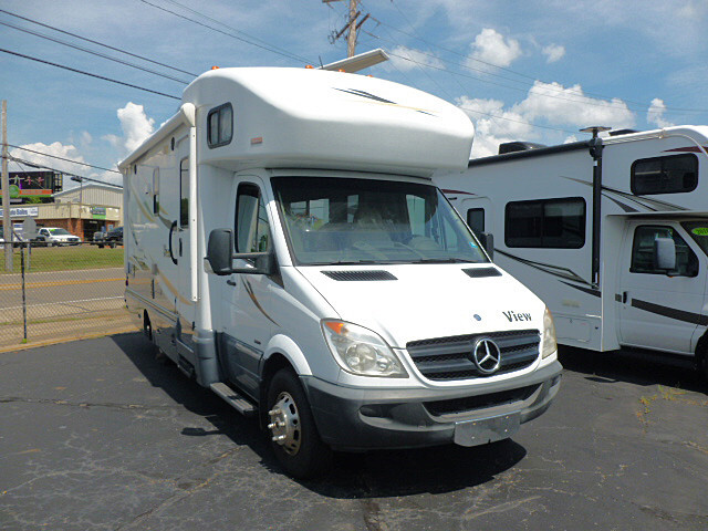 2012 Winnebago Navion 24M in dayton OH