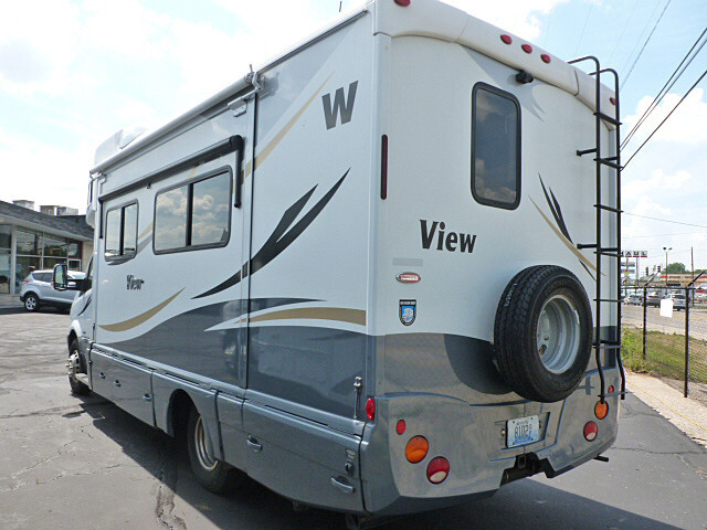 2012 Winnebago Navion 24M in dayton OH