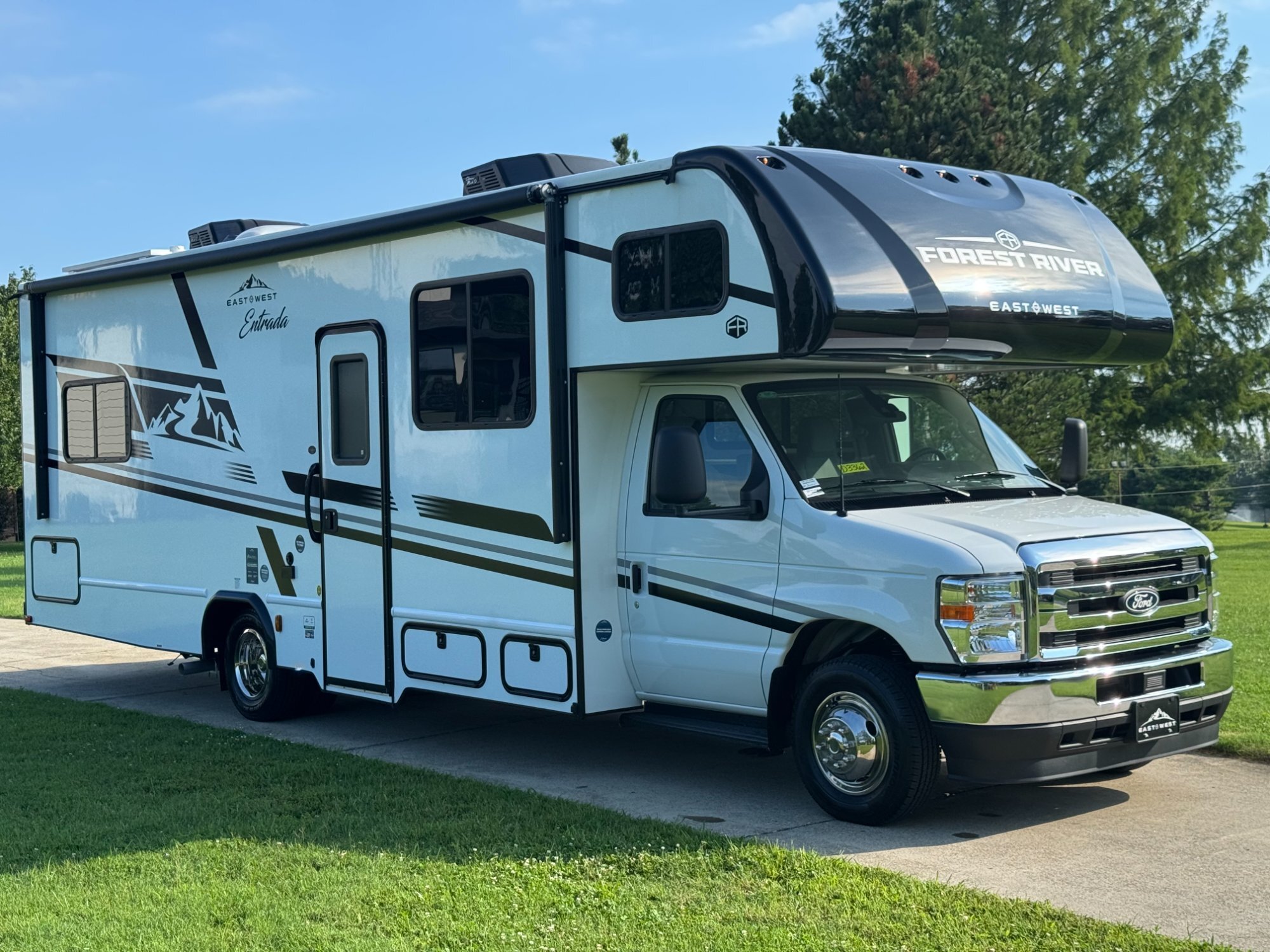 2026 East To West Entrada 2710NK 2710NKF in harrodsburg KY
