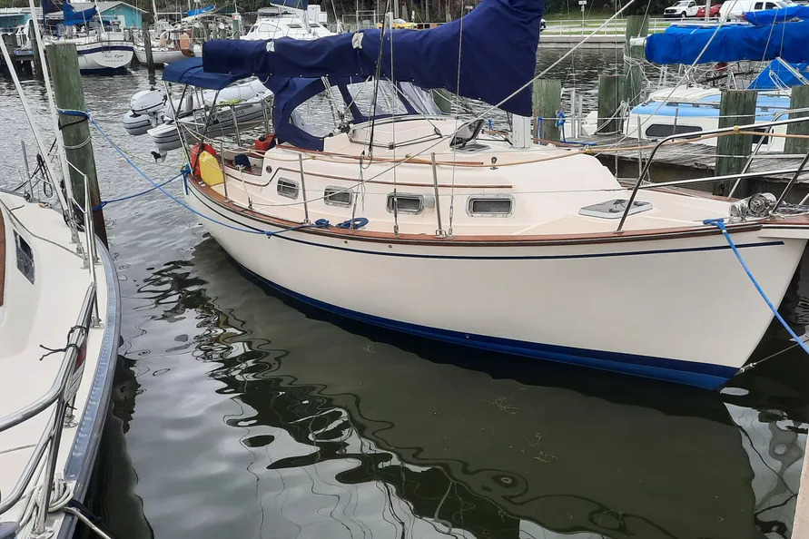 1988 Island Packet 27 SLOOP in titusville FL