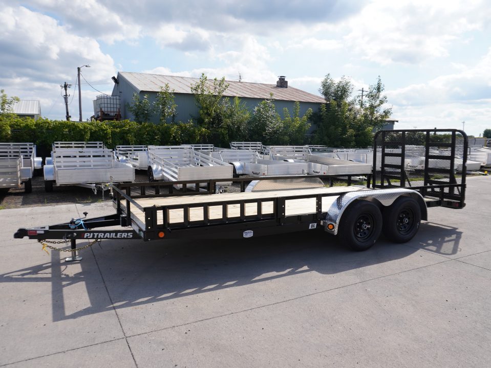 2027 PJ Trailers UL 83"x18ft in East Bethel, MN