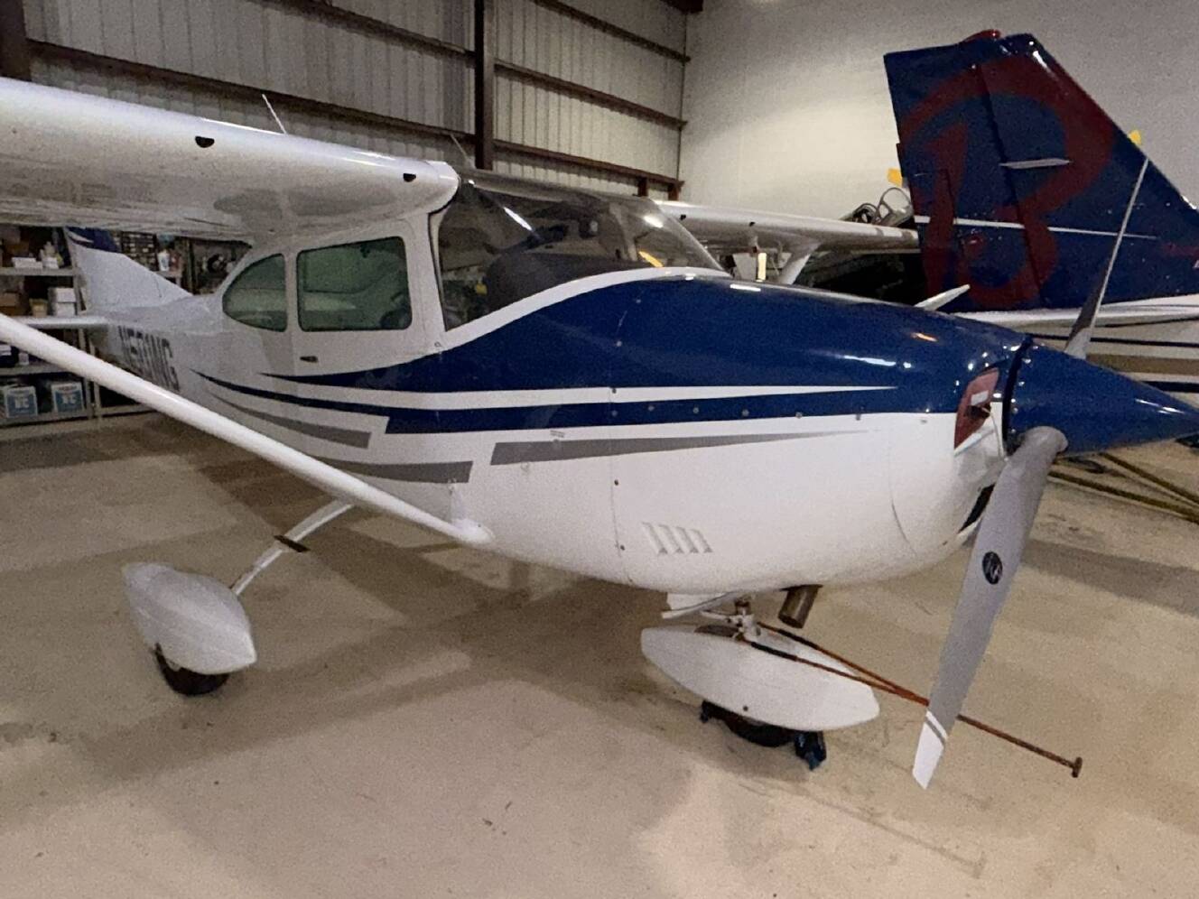 A photo of this 1971 Cessna 182N SKYLANE