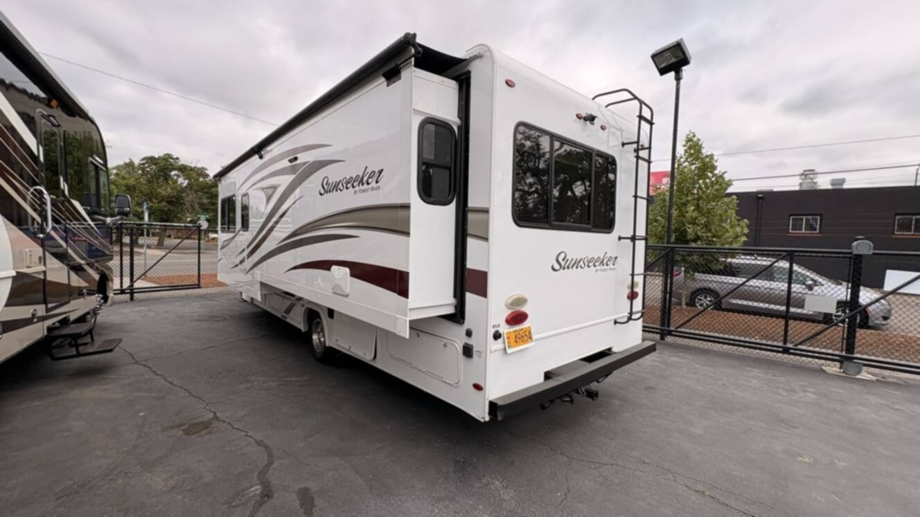 A photo of this 2017 Forest River SUNSEEKER 3050S