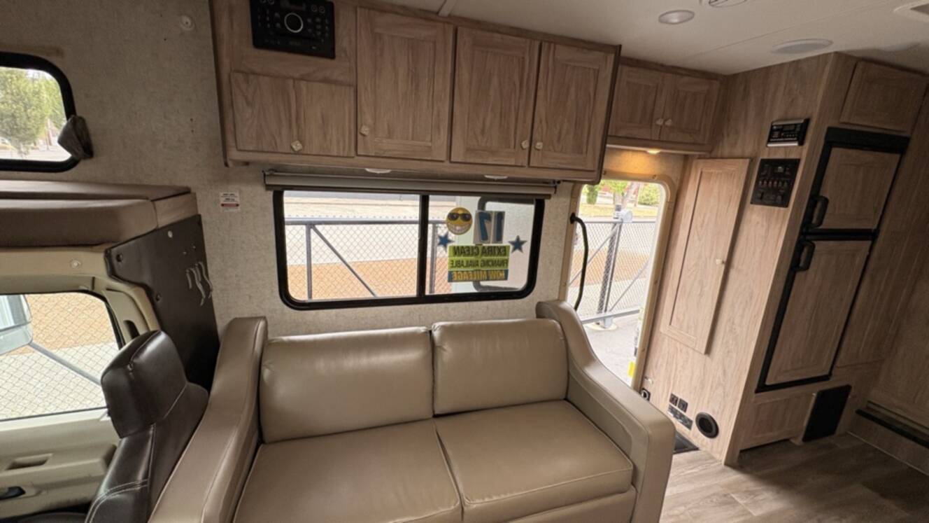 A photo of this 2017 Forest River SUNSEEKER 3050S