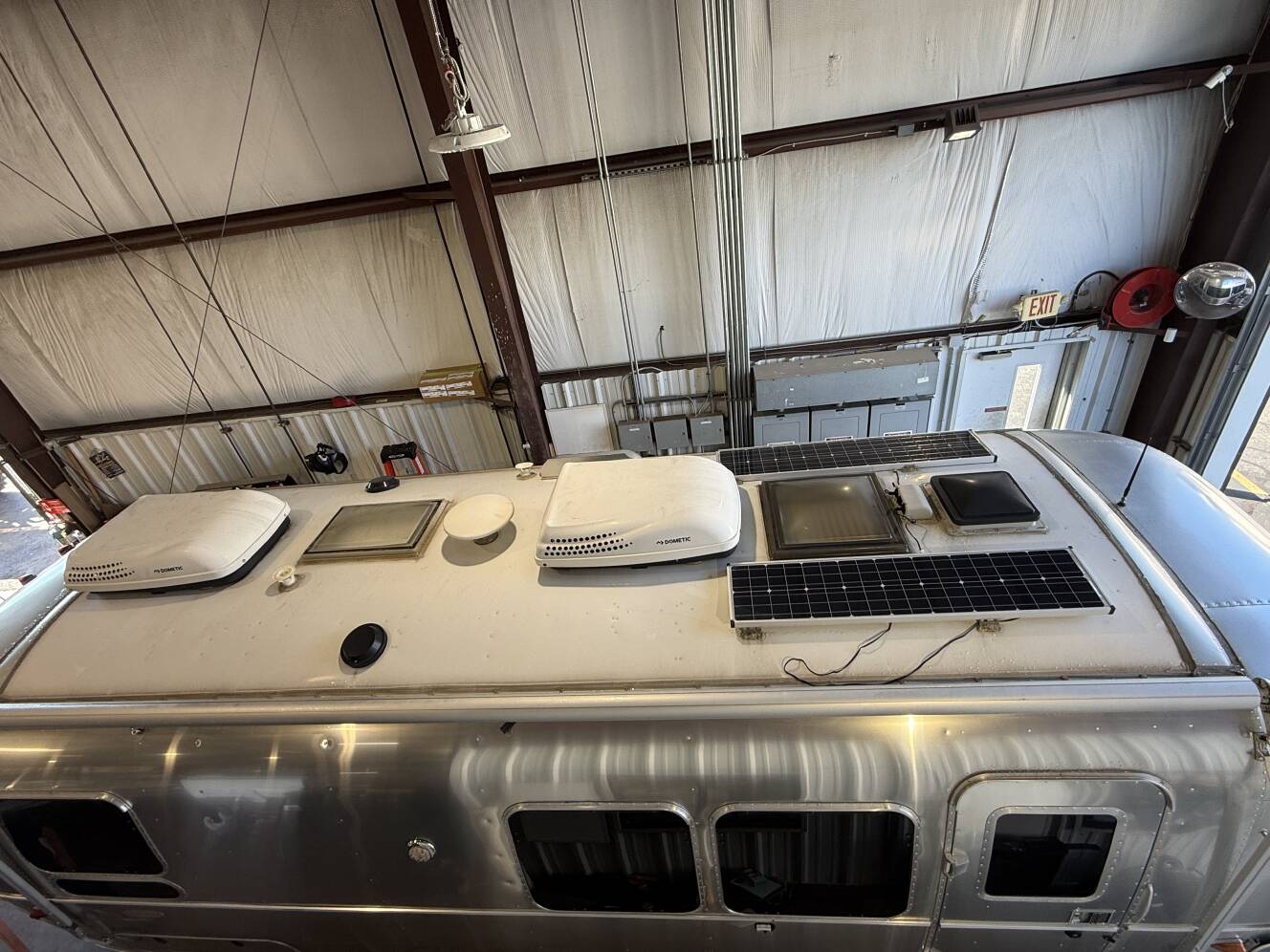 A photo of this 2018 Airstream FLYING CLOUD 28RB TWIN