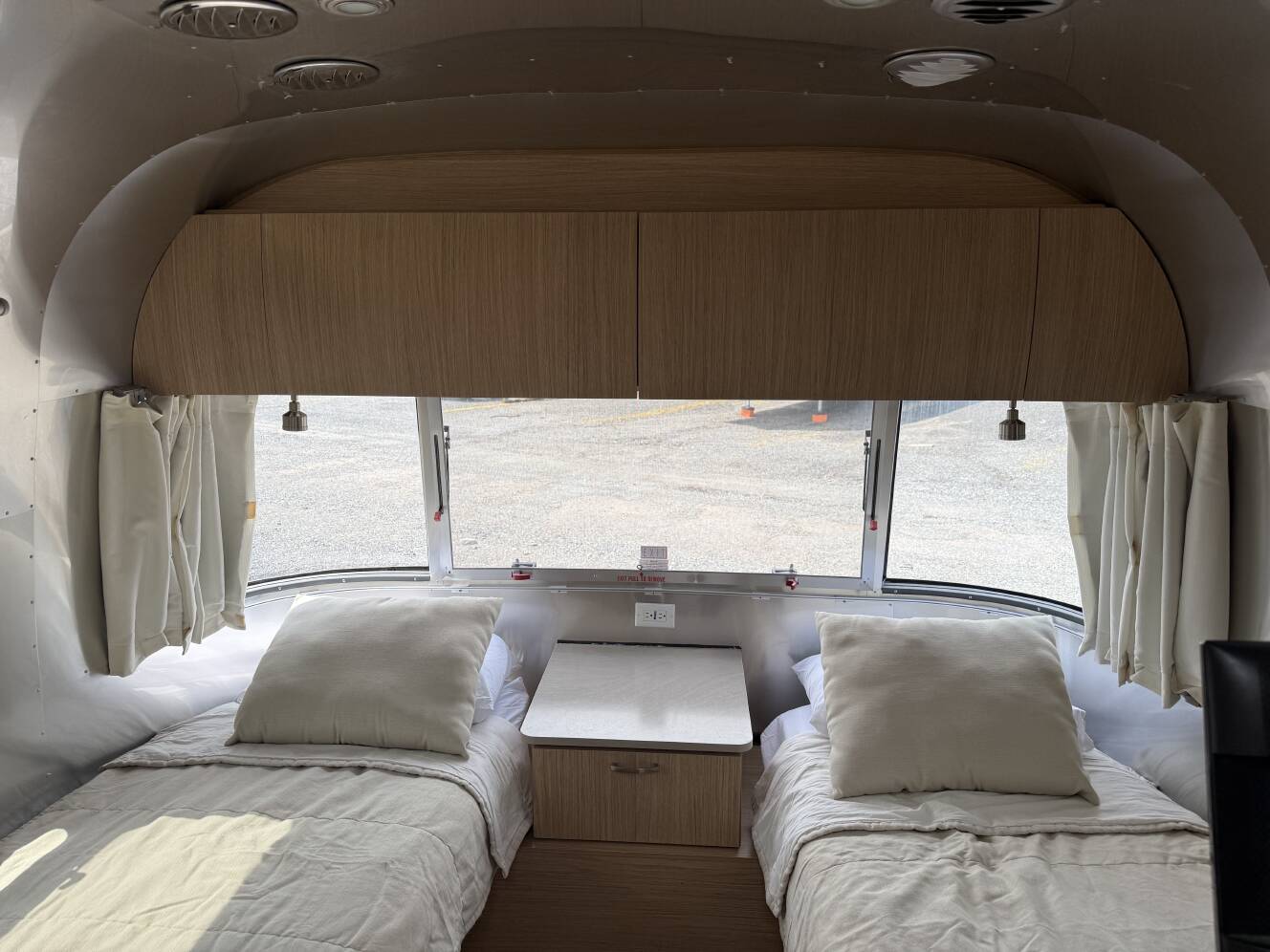 A photo of this 2018 Airstream FLYING CLOUD 28RB TWIN