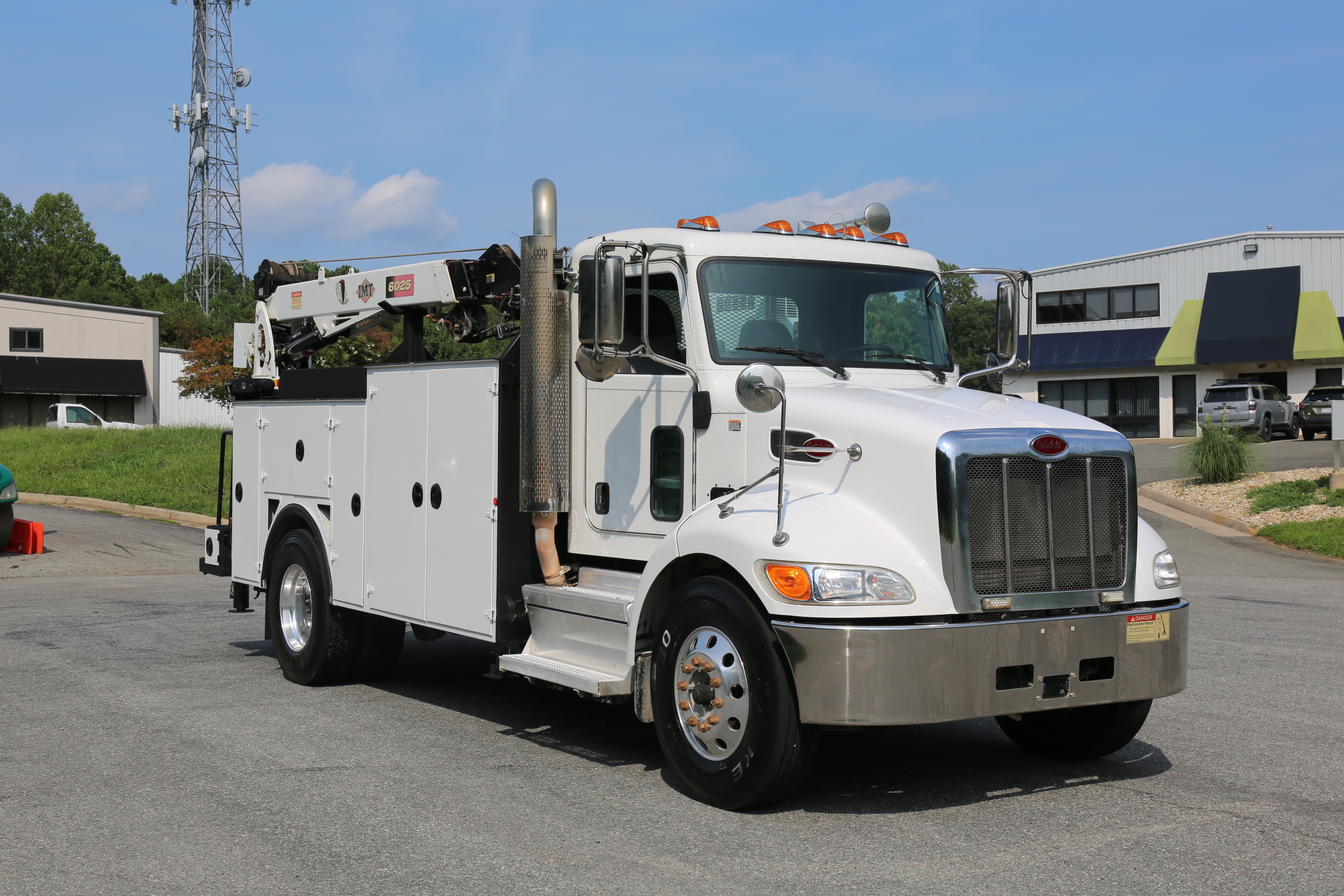 2019 PETERBILT 337 in Oilville, VA