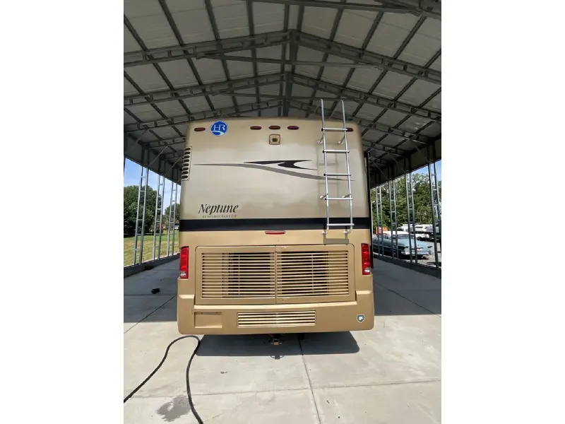 2006 HOLIDAY RAMBLER NEPTUNE 36SBT