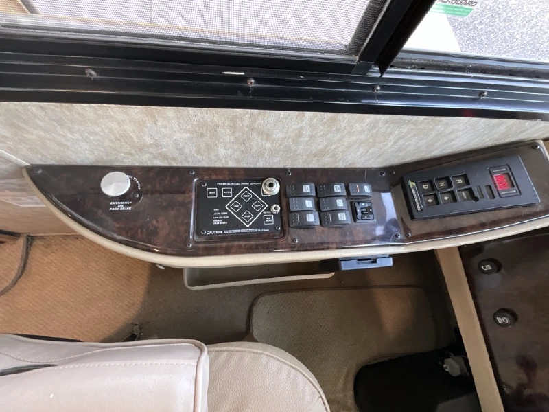 2006 HOLIDAY RAMBLER NEPTUNE 36SBT