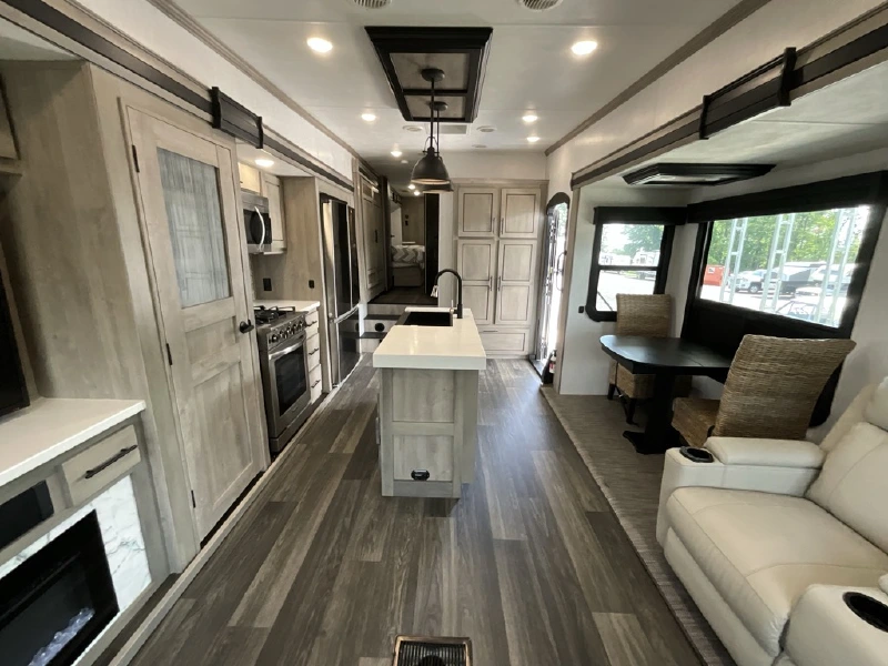 2021 HEARTLAND BIG COUNTRY 3560SS