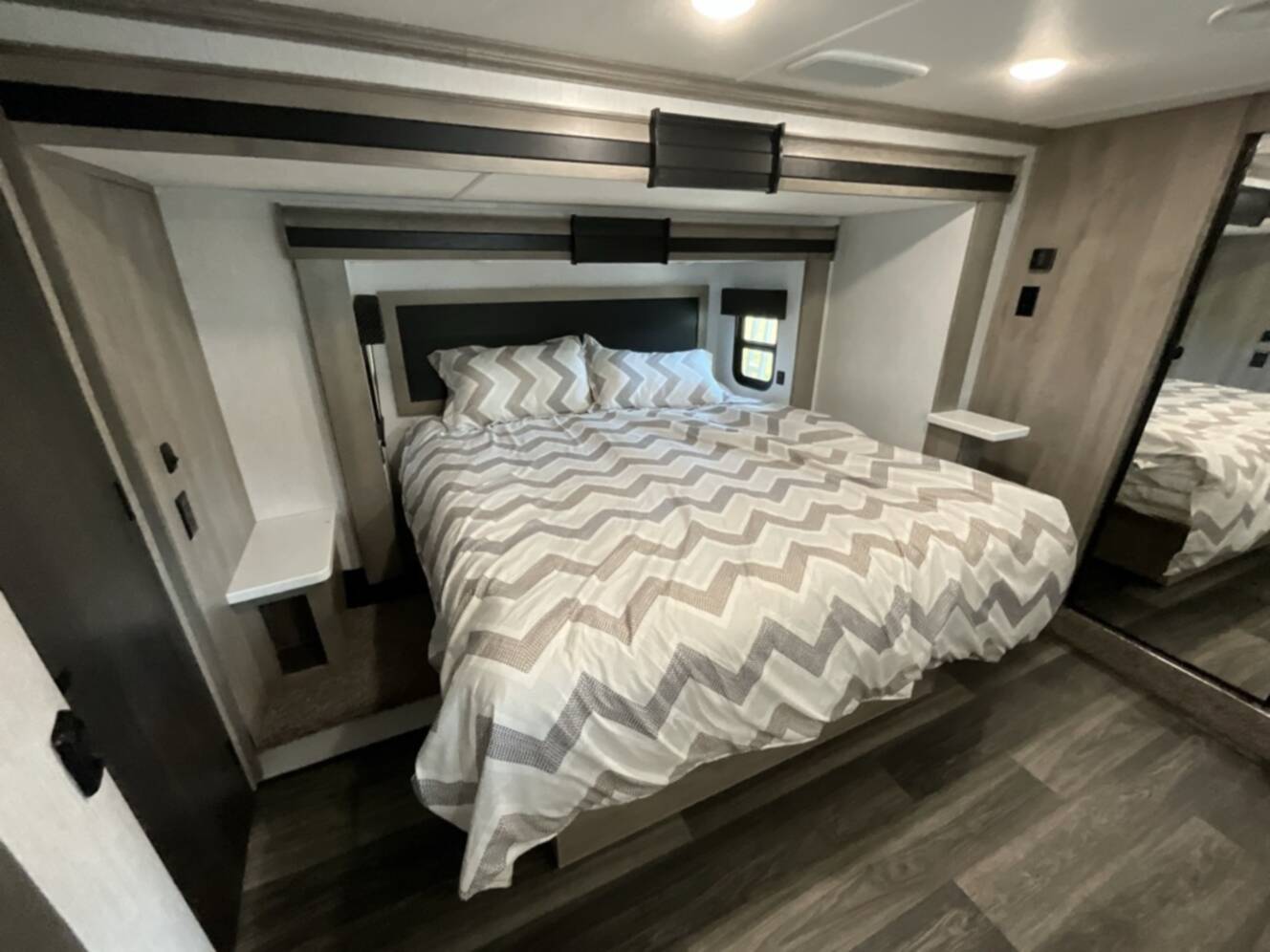 A photo of this 2021 Heartland BIG COUNTRY 3560SS