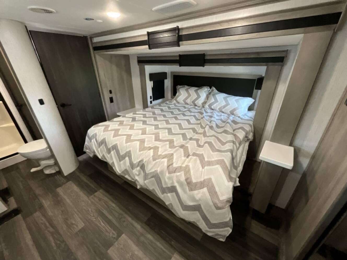 A photo of this 2021 Heartland BIG COUNTRY 3560SS