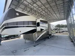 2017 DRV MOBILE SUITES 39DBRS3