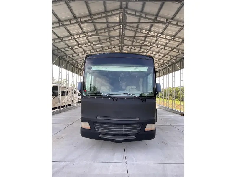 2009 FLEETWOOD BOUNDER 35E
